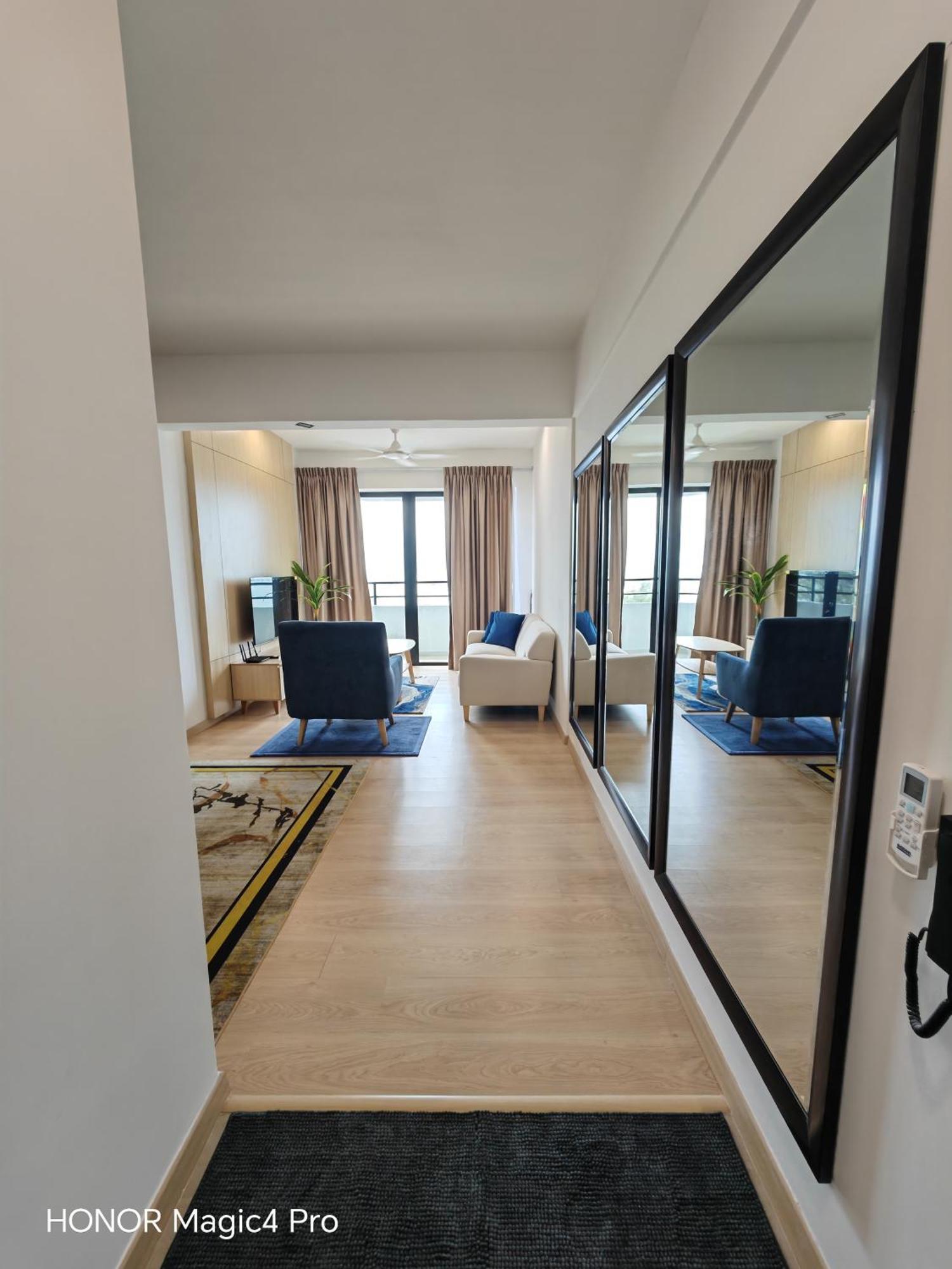 Mutiara Condominium,pantai Puteri *